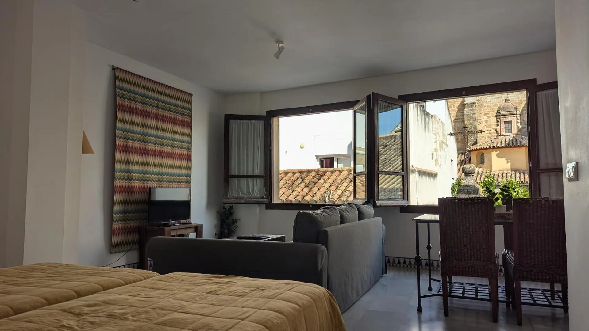 شقة Apartamentos Plaza قرطبة