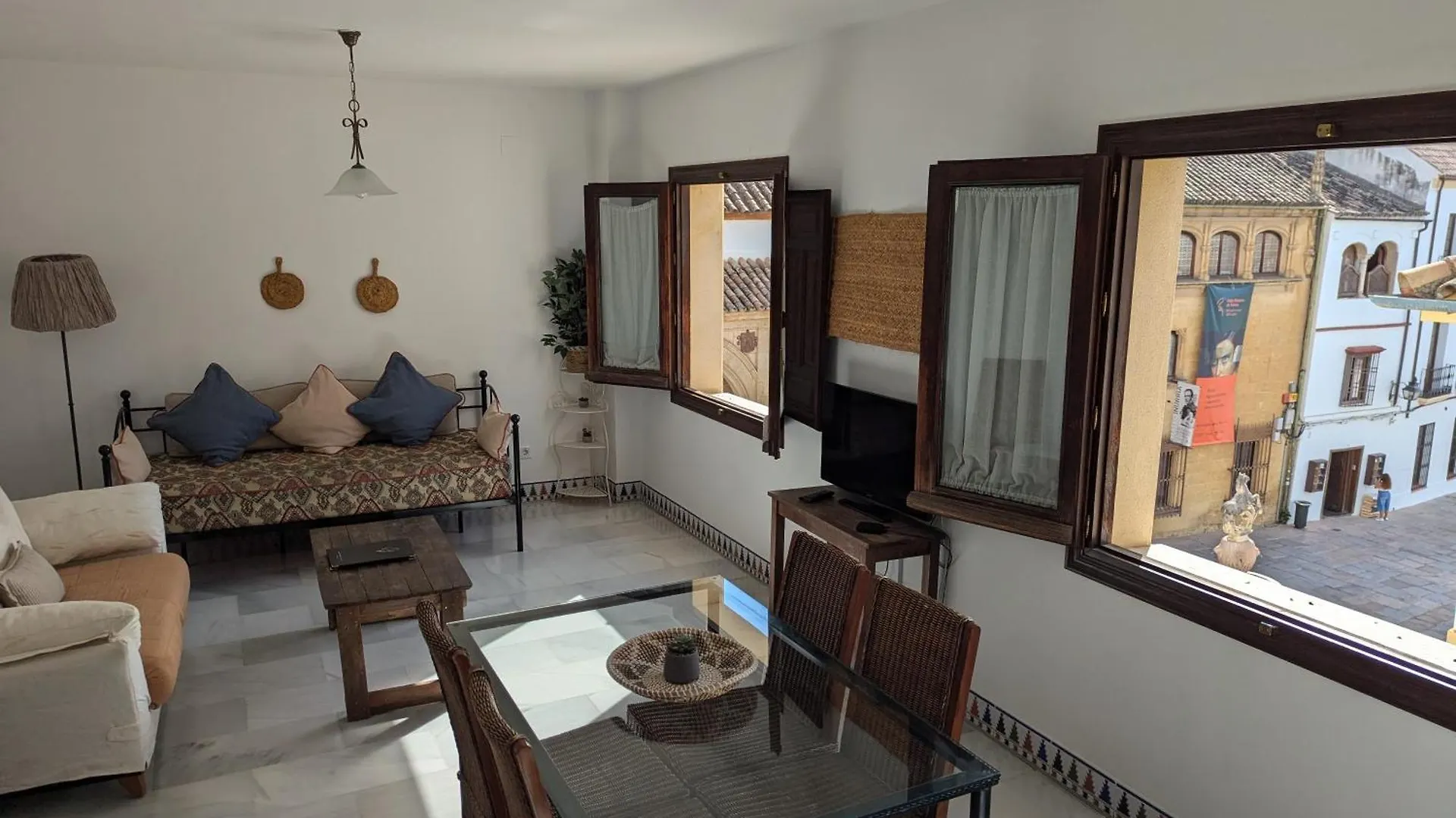 شقة Apartamentos Plaza قرطبة