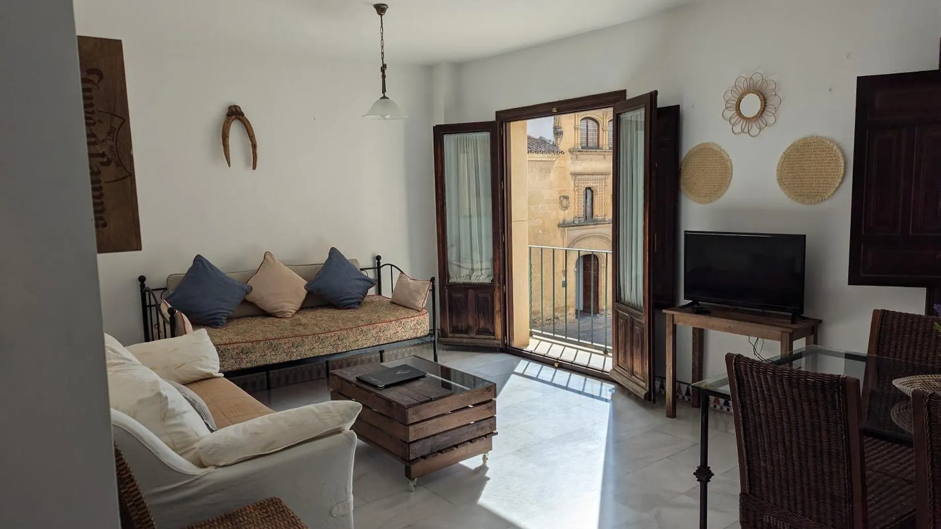 شقة Apartamentos Plaza قرطبة