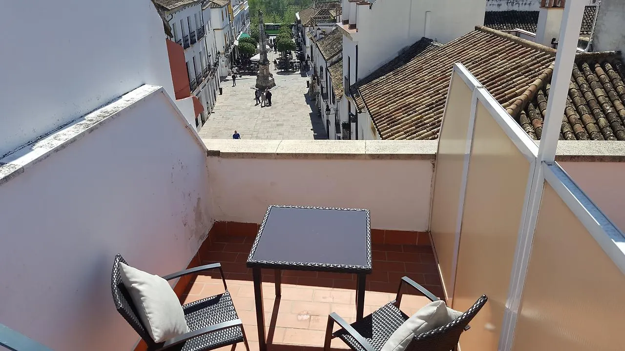 Apartamentos Plaza قرطبة إسبانيا